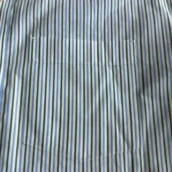 Tommy Hilfiger button up shirt.  Men’s size L (16.5 35-35). - Picture 2 of 4